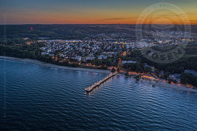 molo rołowo gdynia noc