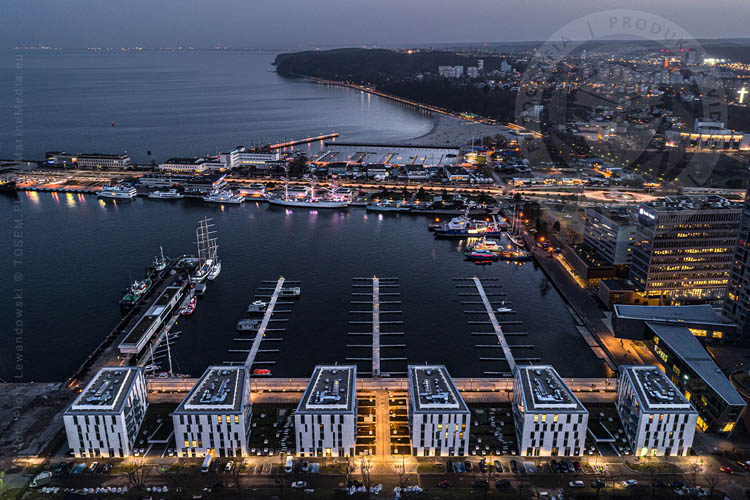 gdynia waterfront noc
